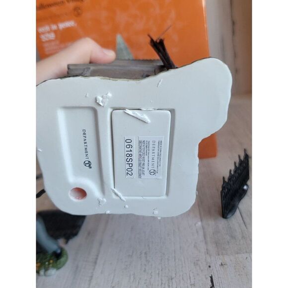 Dept 56 6002304 Rest in peace 2018 Halloween Village accessory - Picture 9 of 9